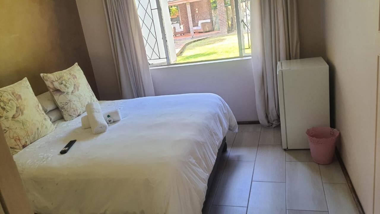 Secret Guest House Pietermaritzburg Esterno foto